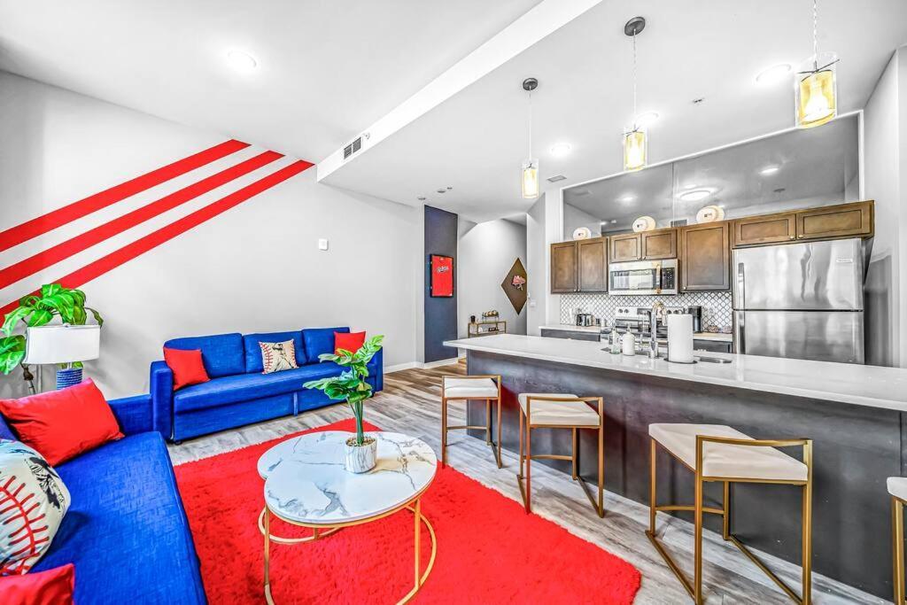 2Br Unit In The Heart Of Dt With View Of Playhouse Square, Pool & Gym Access- 305 Daire Cleveland Dış mekan fotoğraf