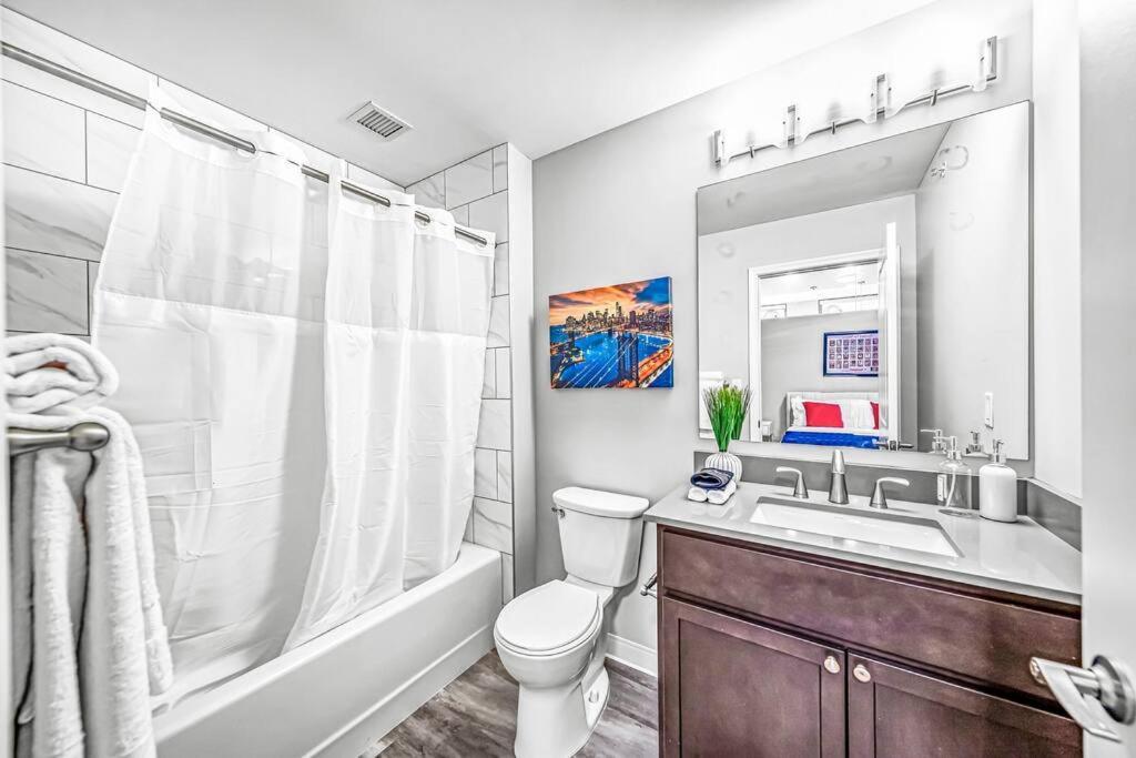 2Br Unit In The Heart Of Dt With View Of Playhouse Square, Pool & Gym Access- 305 Daire Cleveland Dış mekan fotoğraf