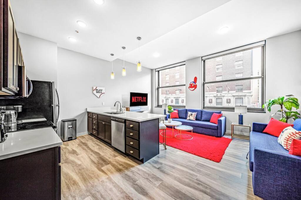 2Br Unit In The Heart Of Dt With View Of Playhouse Square, Pool & Gym Access- 305 Daire Cleveland Dış mekan fotoğraf