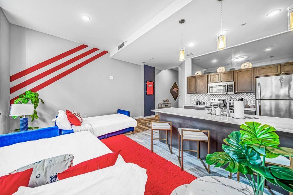 2Br Unit In The Heart Of Dt With View Of Playhouse Square, Pool & Gym Access- 305 Daire Cleveland Dış mekan fotoğraf
