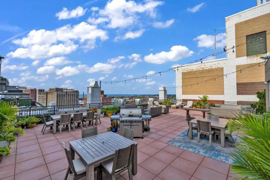 2Br Unit In The Heart Of Dt With View Of Playhouse Square, Pool & Gym Access- 305 Daire Cleveland Dış mekan fotoğraf